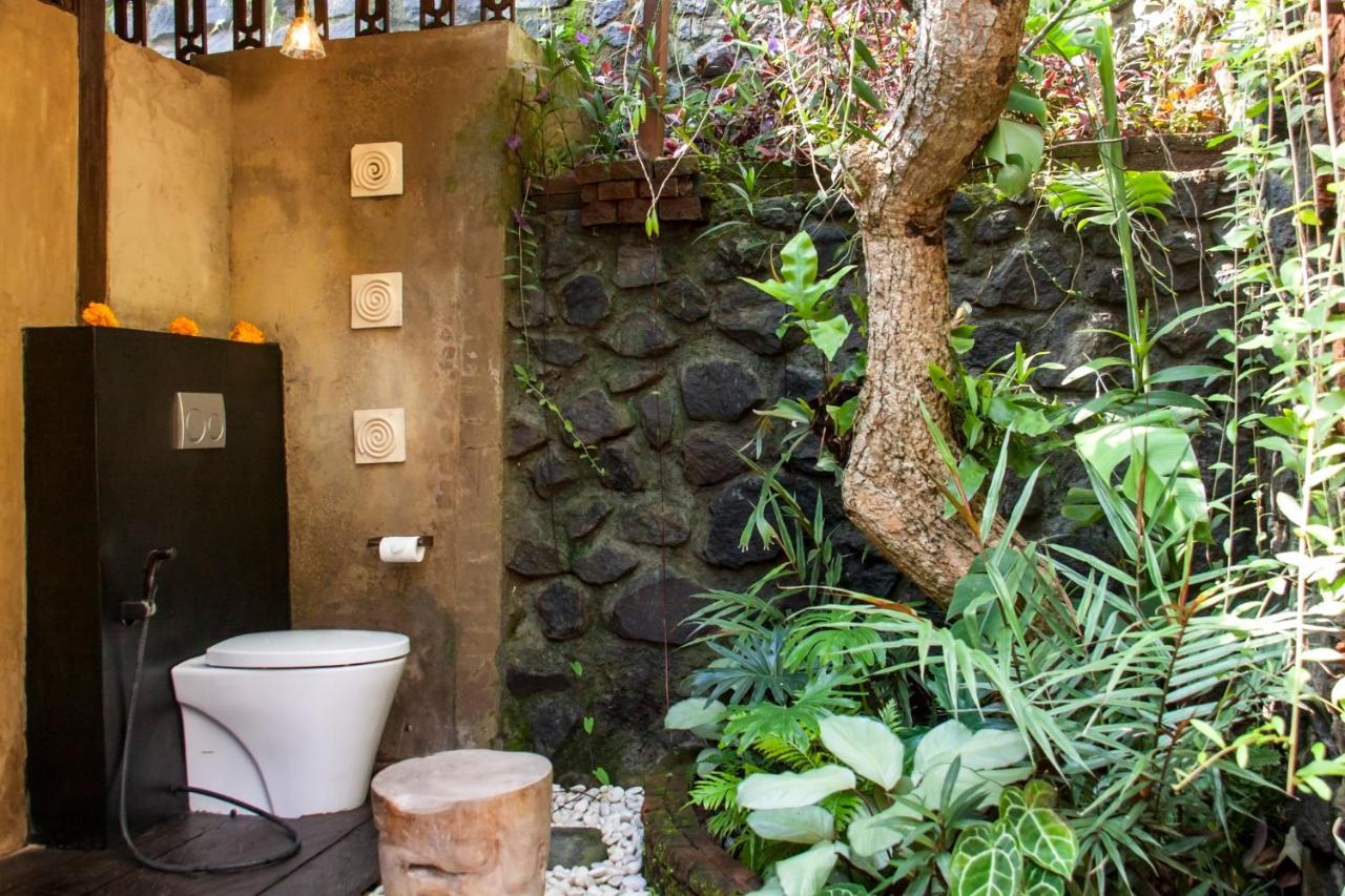 Villa Mahadevi Jungle Retreat Joglo 1 Ubud  Exterior photo